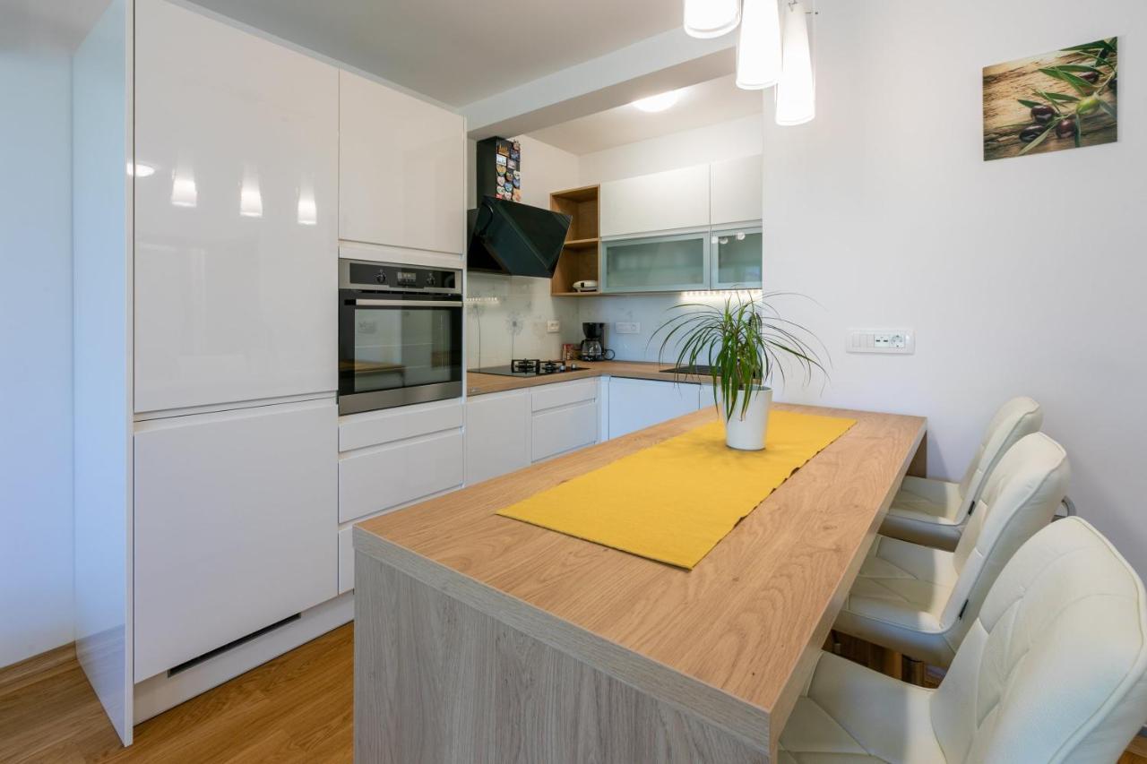 Apartment Olive Selce Εξωτερικό φωτογραφία